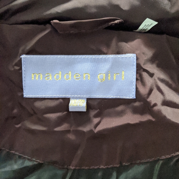 New faux fur hood trimmed puffer jacker - Picture 5 of 7